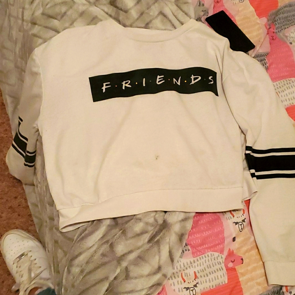 Cropped FRIENDS top💫💎
